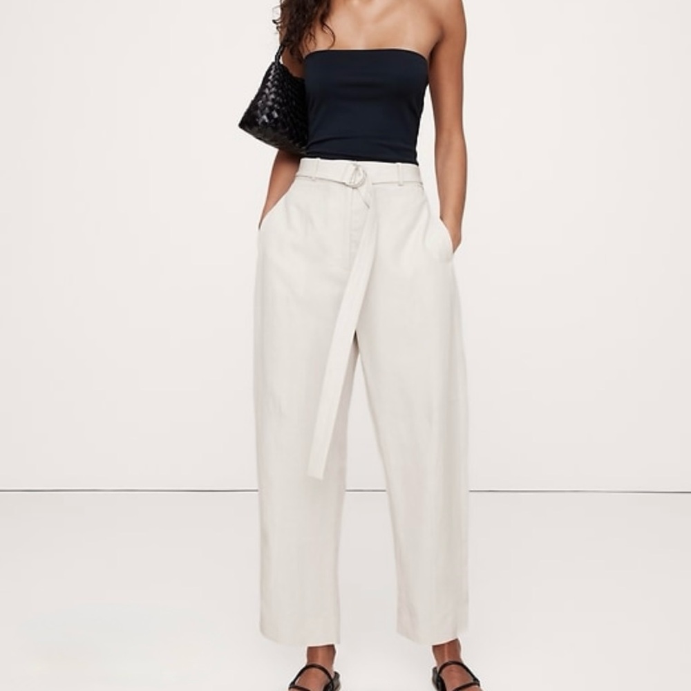 Banana Republic Barrel-Leg Taupe Linen Pant